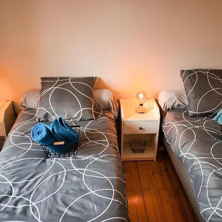 بيت للعطل Maison Renovee Au Coeur De بلايي